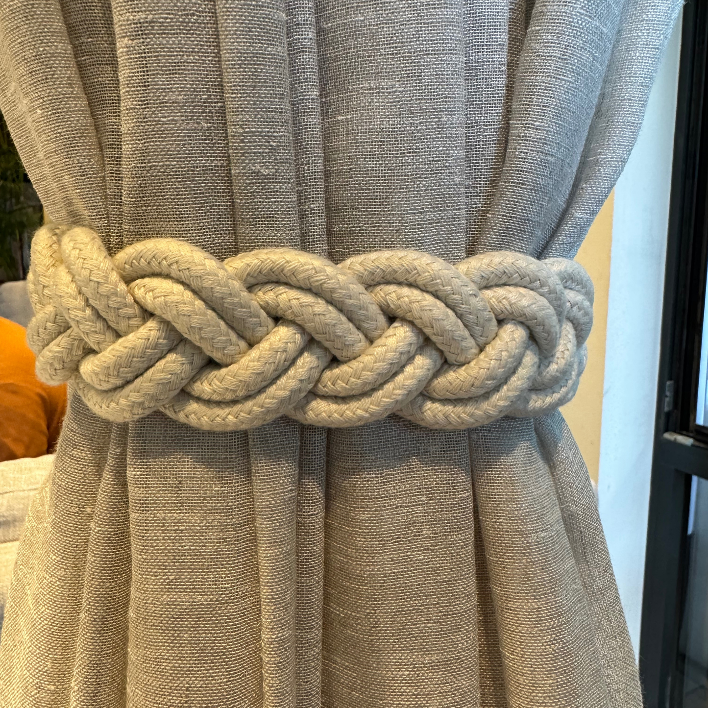 חגורת צמה טבעית